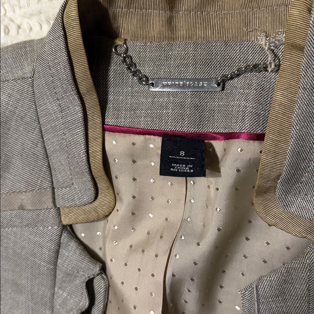 WHBM Suit - Picture 6 of 15